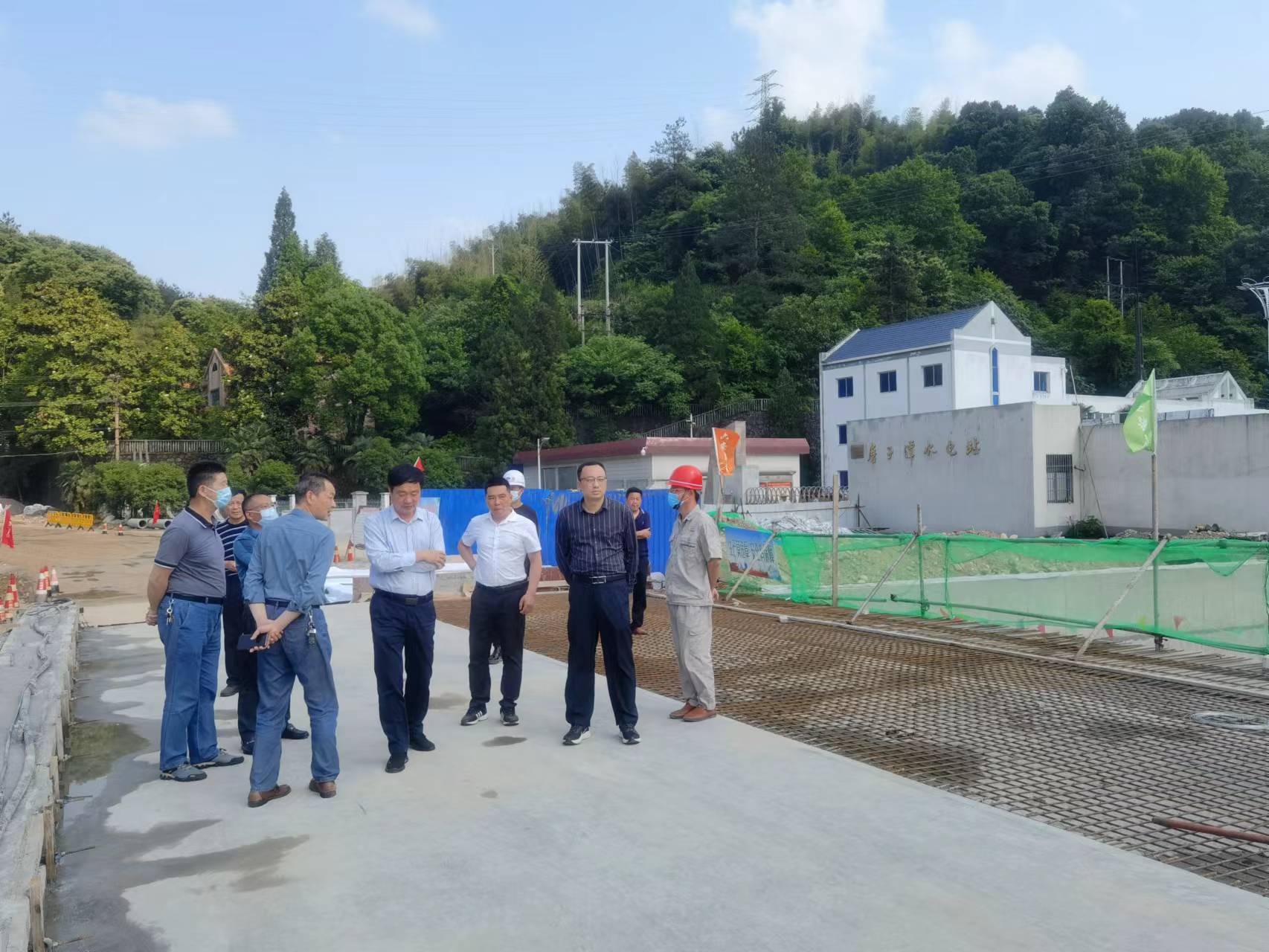 六安市交通运输局党组领导视察磨子潭等在建项目