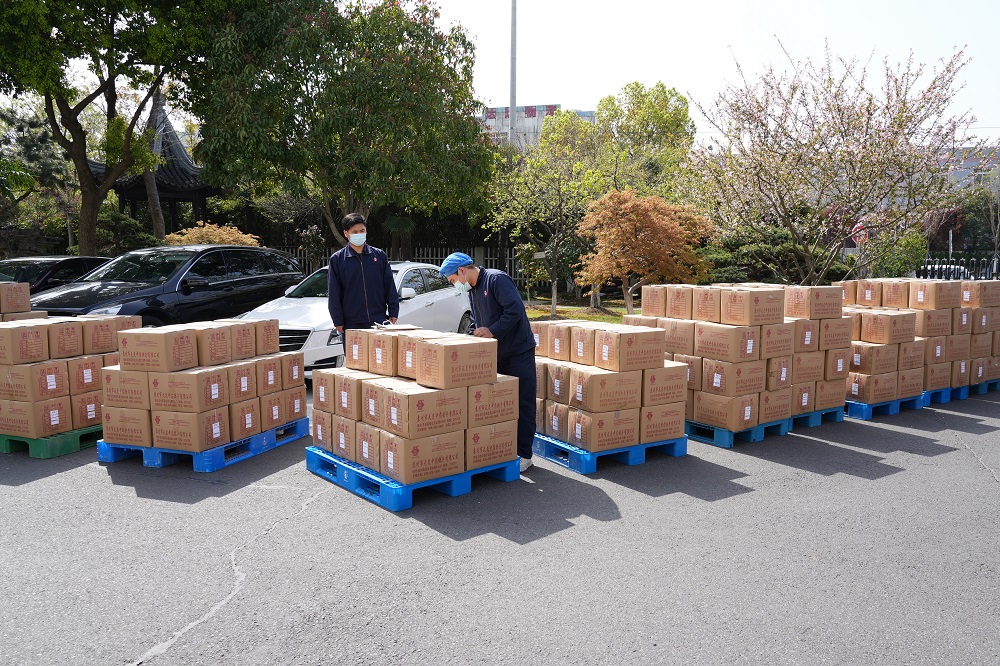 10萬帖！李良濟連夜熬制防疫方馳援上海，溫暖守“滬”！(圖11)